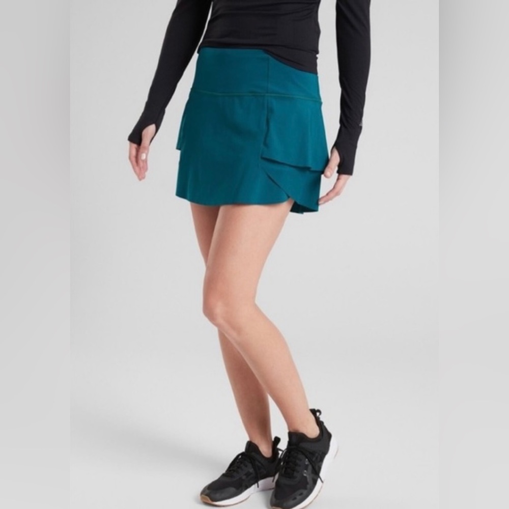 Athleta Momentum Ruffle Skort